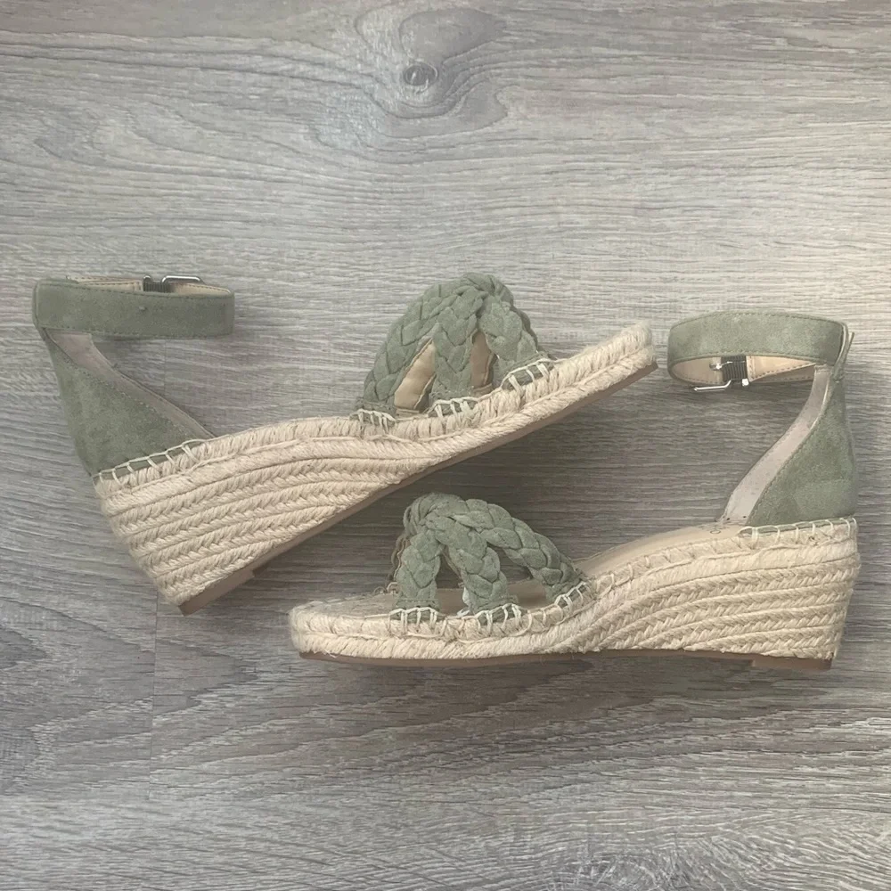 Vince Camuto nwot one